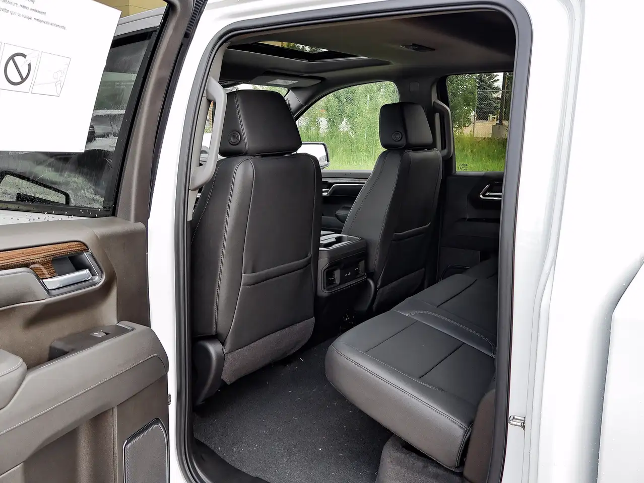 Chevrolet Silverado 1500 photo Chevrolet Silverado 1500