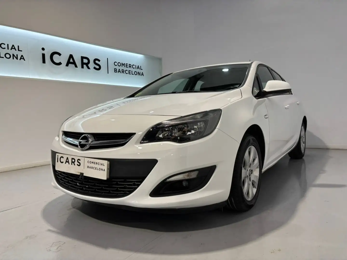 Opel Astra 1.6CDTi S/S Excellence 110 Blanco - 1