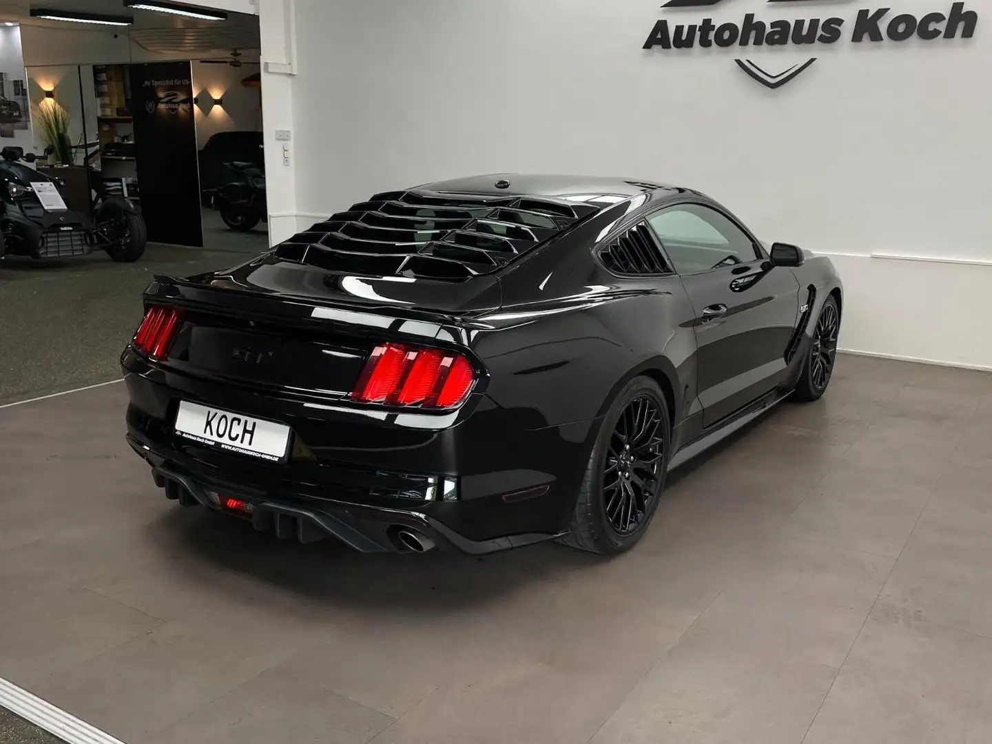 Ford Mustang Shelby .D GT .5 L V8.59652 KM.BM Schwarz - 1
