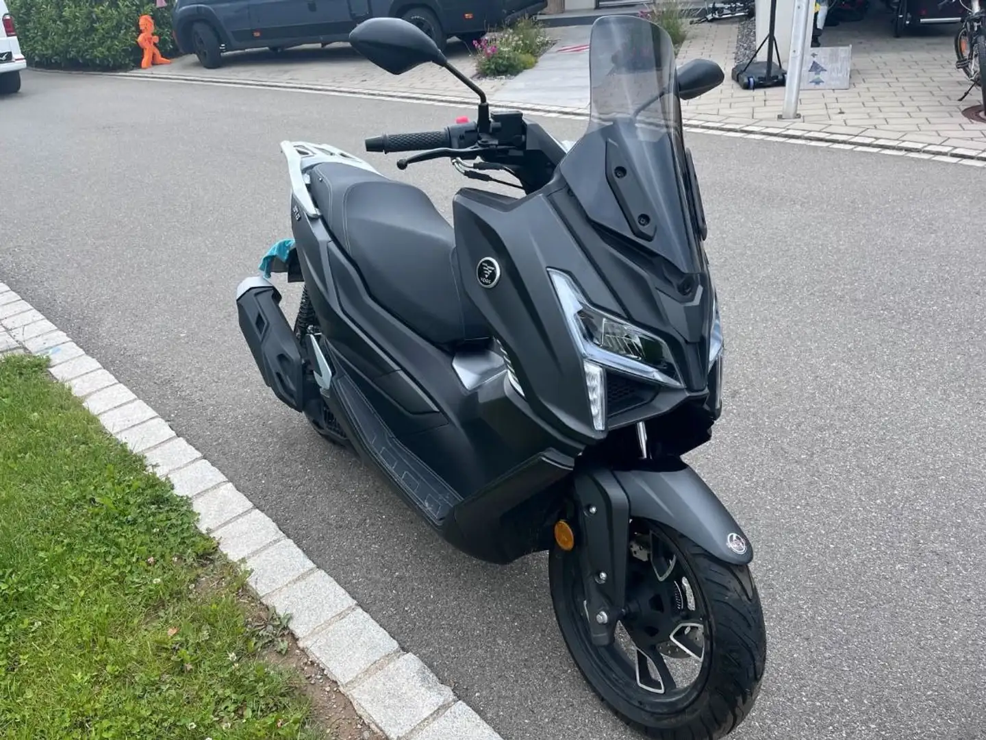 Voge R125 Чорний - 2