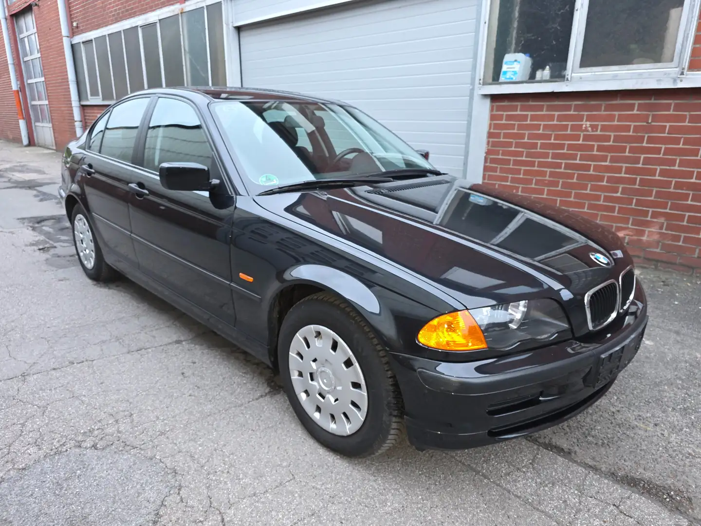 BMW 316 3er 316i Garagenwagen 1Hand Schwarz - 2