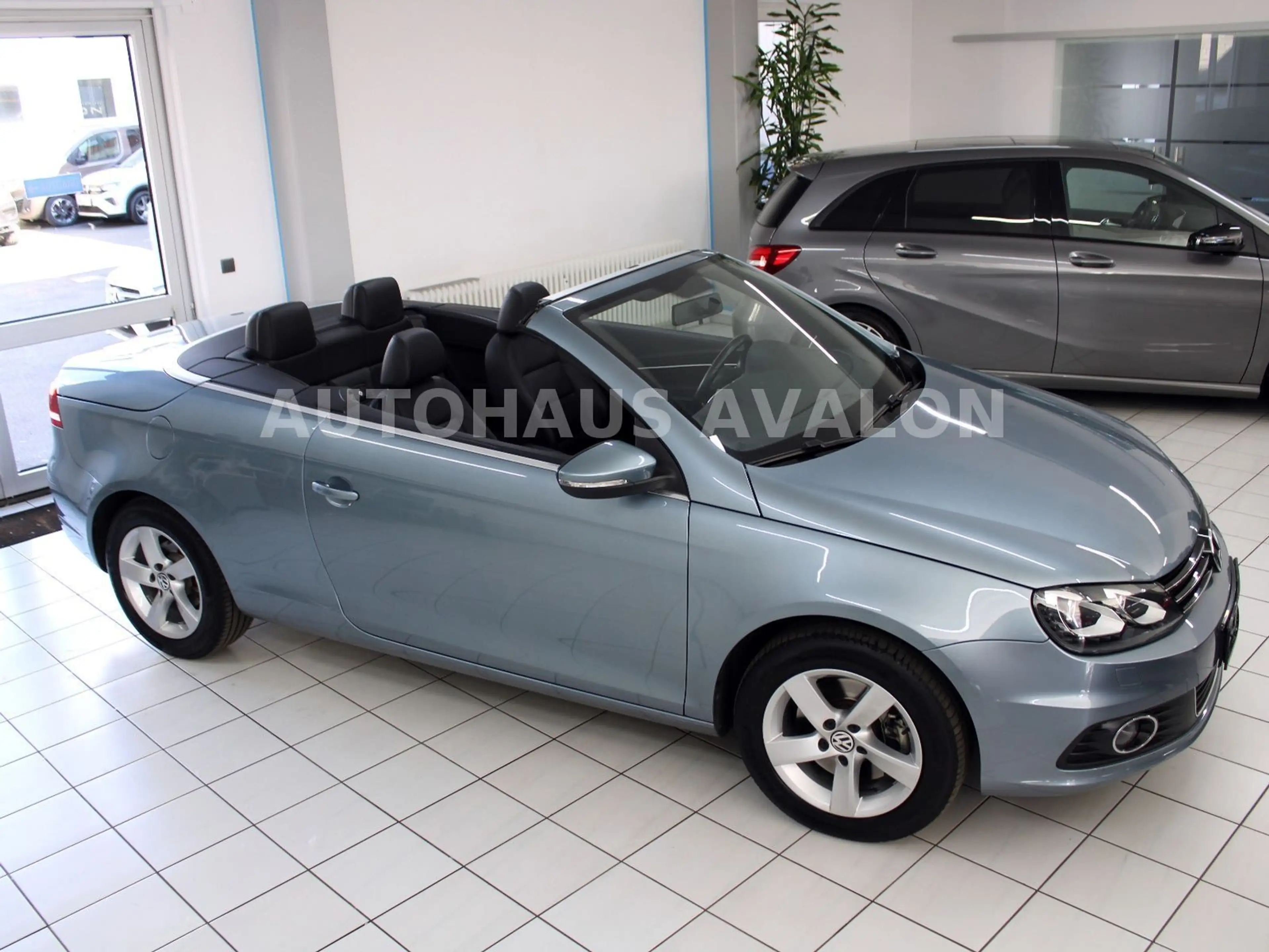 Volkswagen Eos 2.0 TSI HIGHLINE*1.BESITZ*DEUTSCH*XEN~LEDER — photo 2