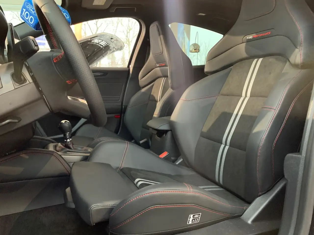 Ford Focus 2.3 EcoBoost ST X ACC+LED+Navi+Pano+SD+SHZ 9