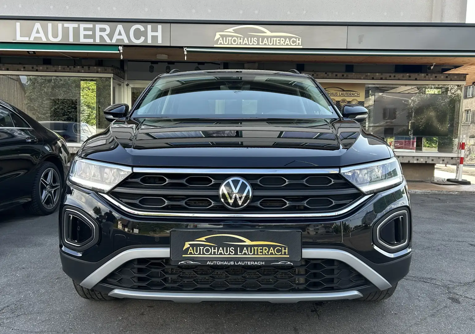 Volkswagen T-Roc Life 2.0 TDI DSG *1.BESITZ *KAMERA *NAVI *LED *SHZ Schwarz - 2