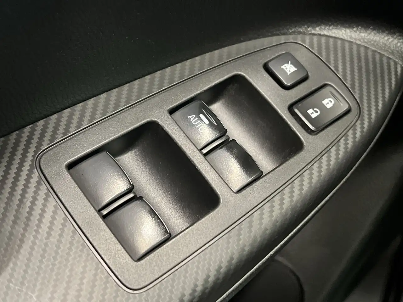 Mitsubishi Eclipse Cross photo Mitsubishi Eclipse Cross