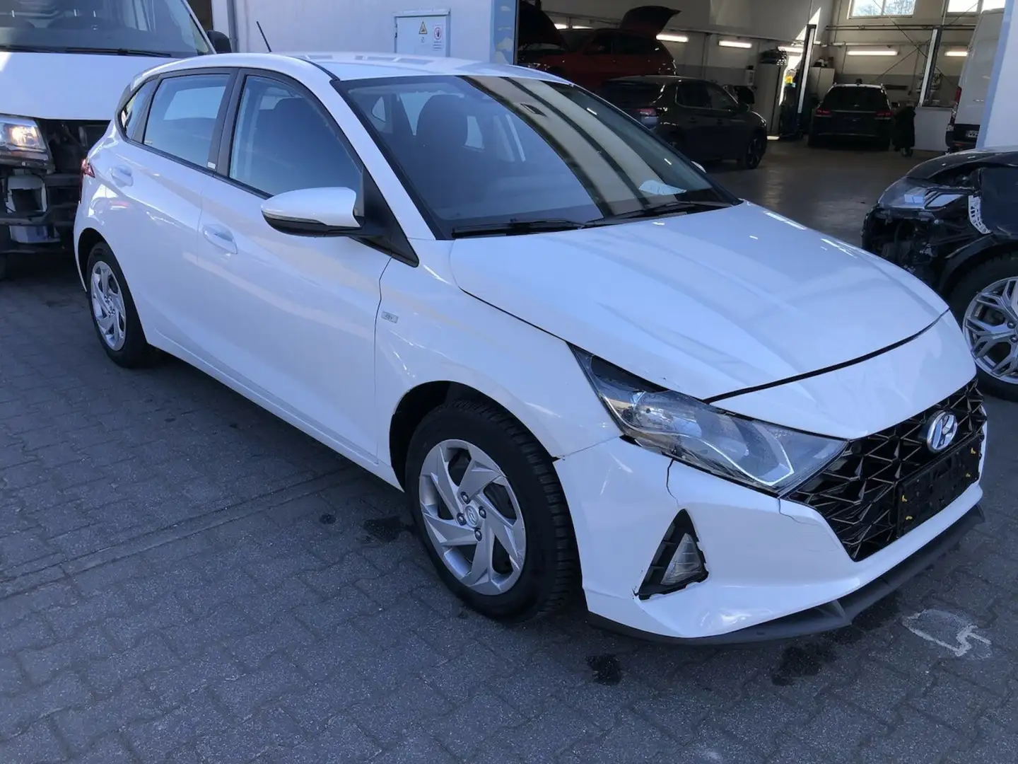 Hyundai i20 Select Hybrid B/E, Automatik, Klima Blanc - 2
