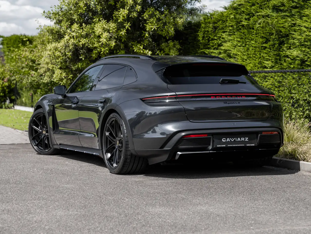 Porsche Taycan 4 CT FACELIFT BATT+/PANO/AIR/HDMATR/360/ACC/18W/BOSE, миниатюра 2