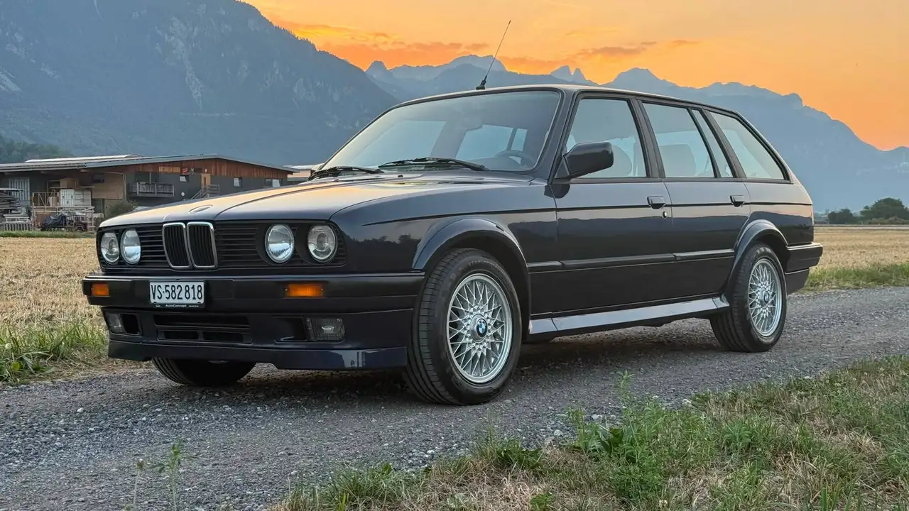 BMW 325iX Touring - restauré - Suisse, foto 1