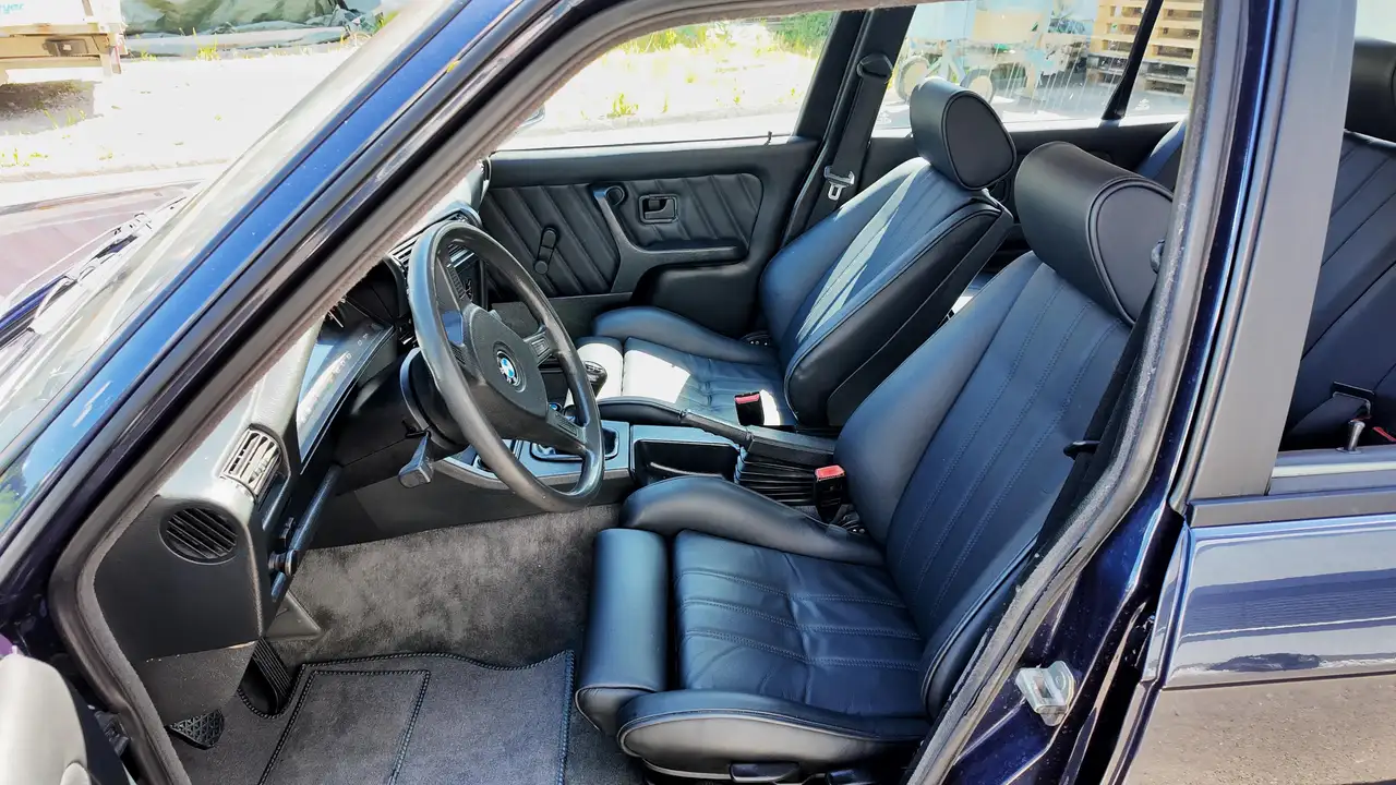 BMW 325iX Touring - restauré - Suisse, foto 9