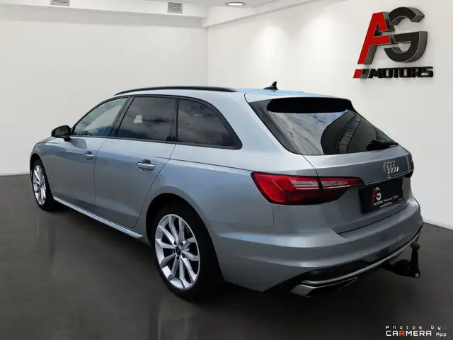 Audi A4 Avant view 7