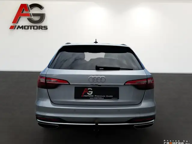 Audi A4 Avant view 6