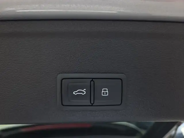 Audi A4 Avant view 13