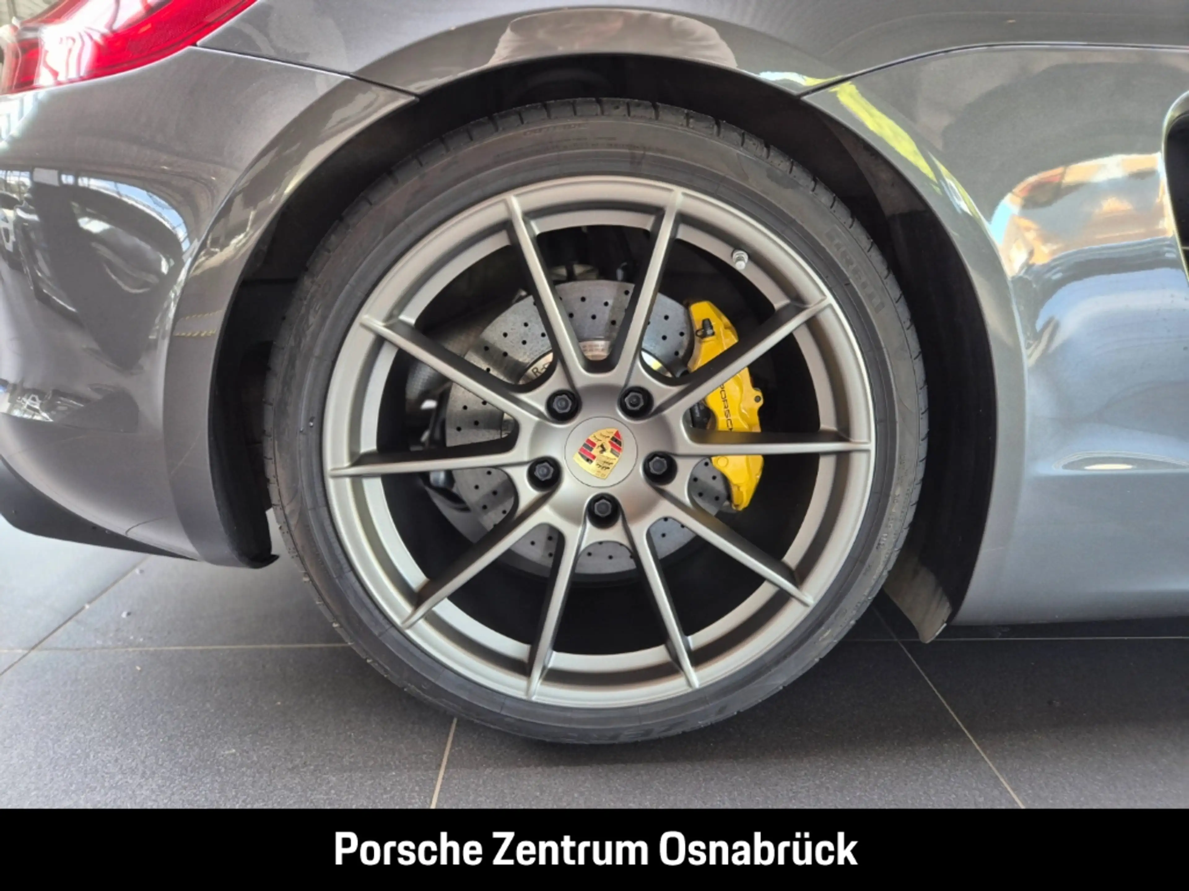 Porsche Boxster Spyder — photo 12