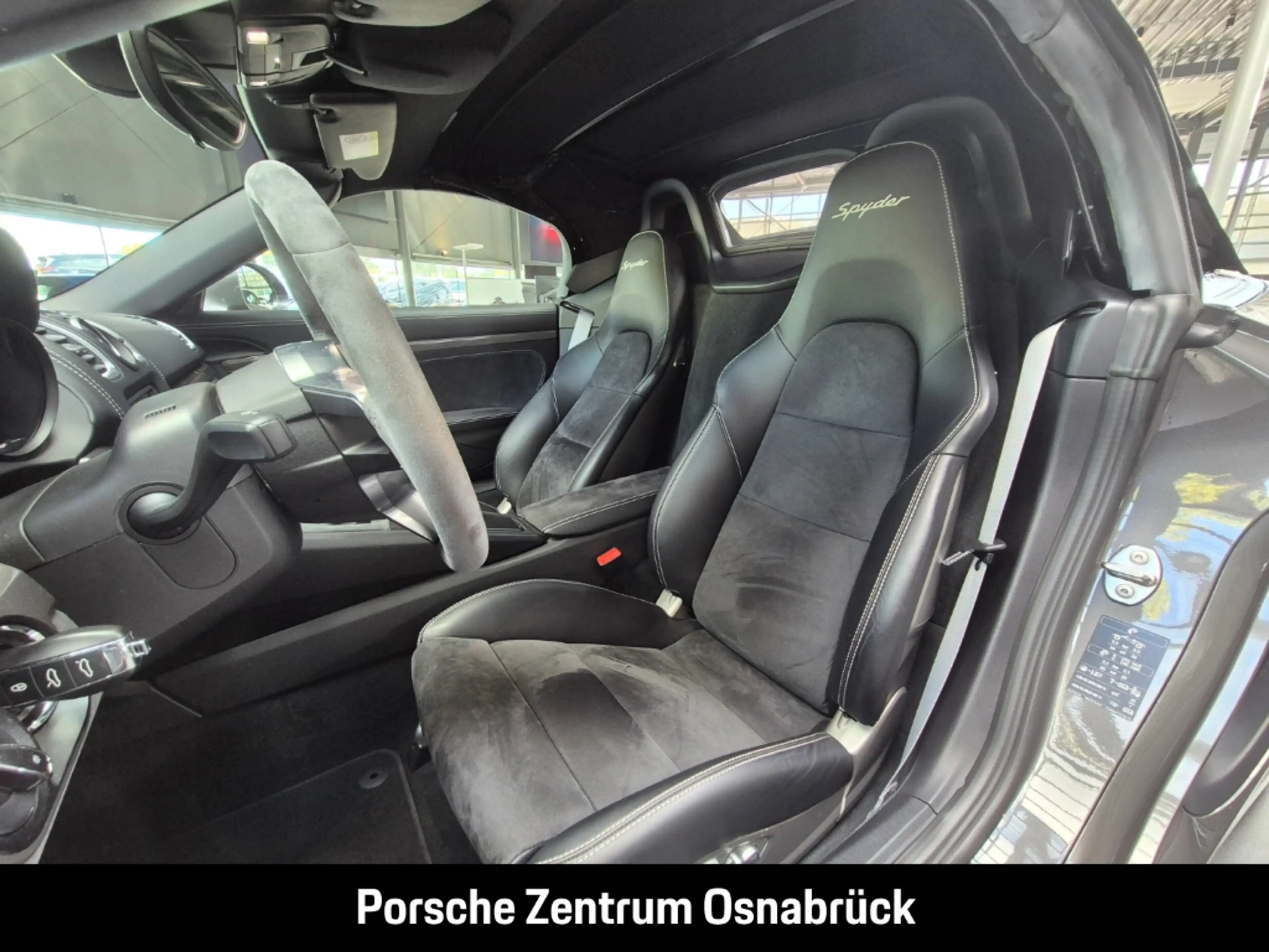 Porsche Boxster Spyder — photo 15