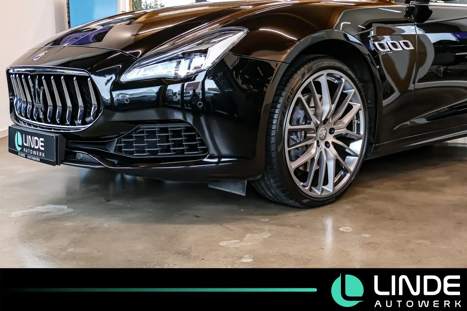 Maserati Quattroporte S Q4 | R.KAMERA | H&K | SHZ | NAVI Schwarz - 2