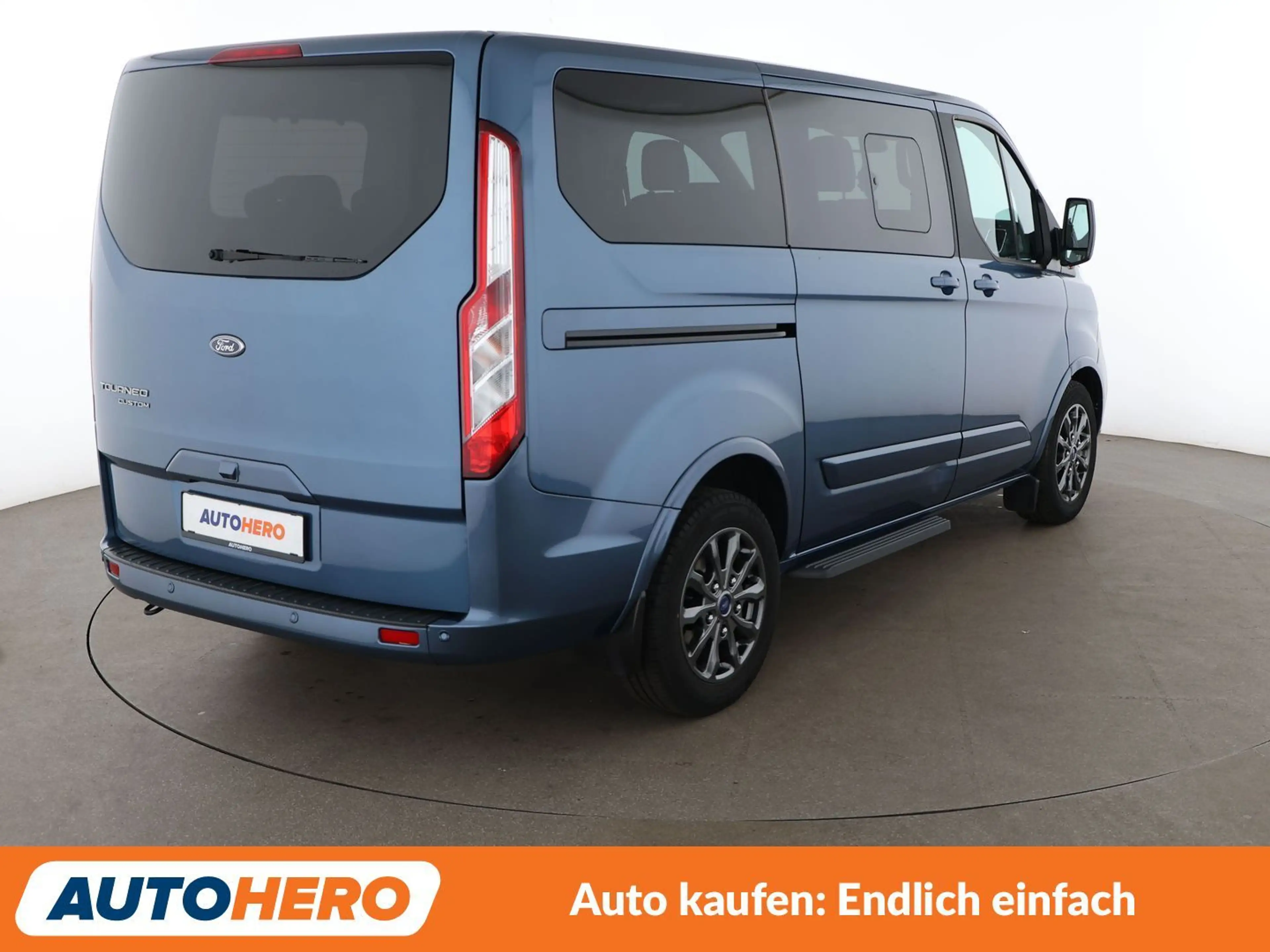 Ford Tourneo Custom 2.0 TDCi 320 L1 Tourneo Titanium X Aut.*NAVI*ACC* — photo 6