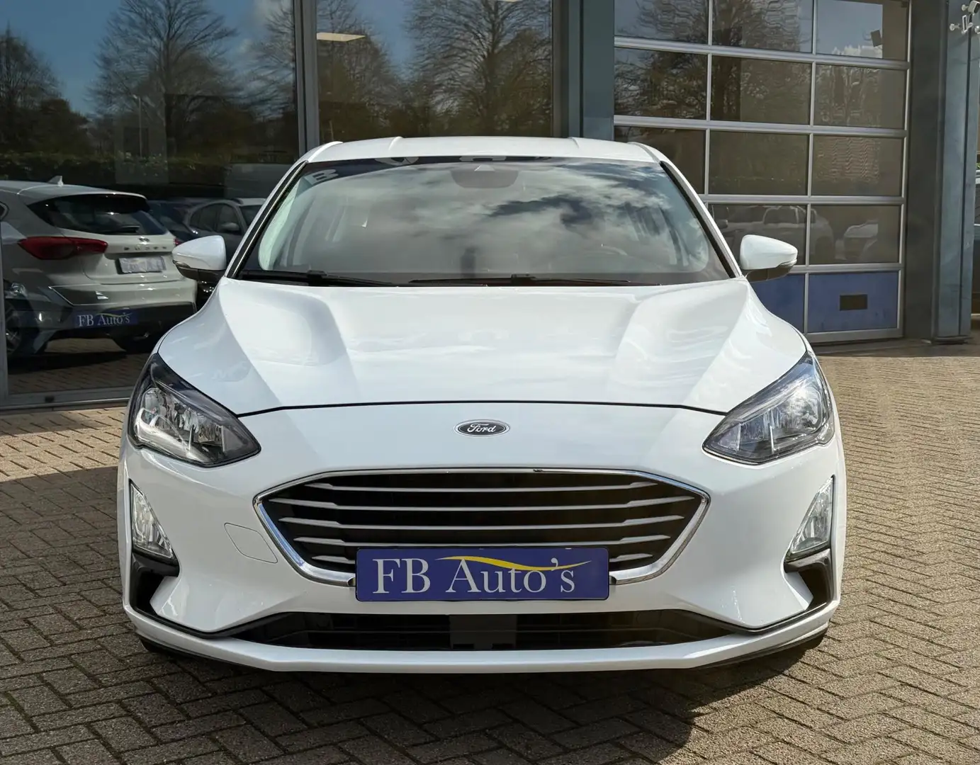 Ford Focus 1.0 EcoBoost Cool Airco Lmv Navi Cruise Wit - 2