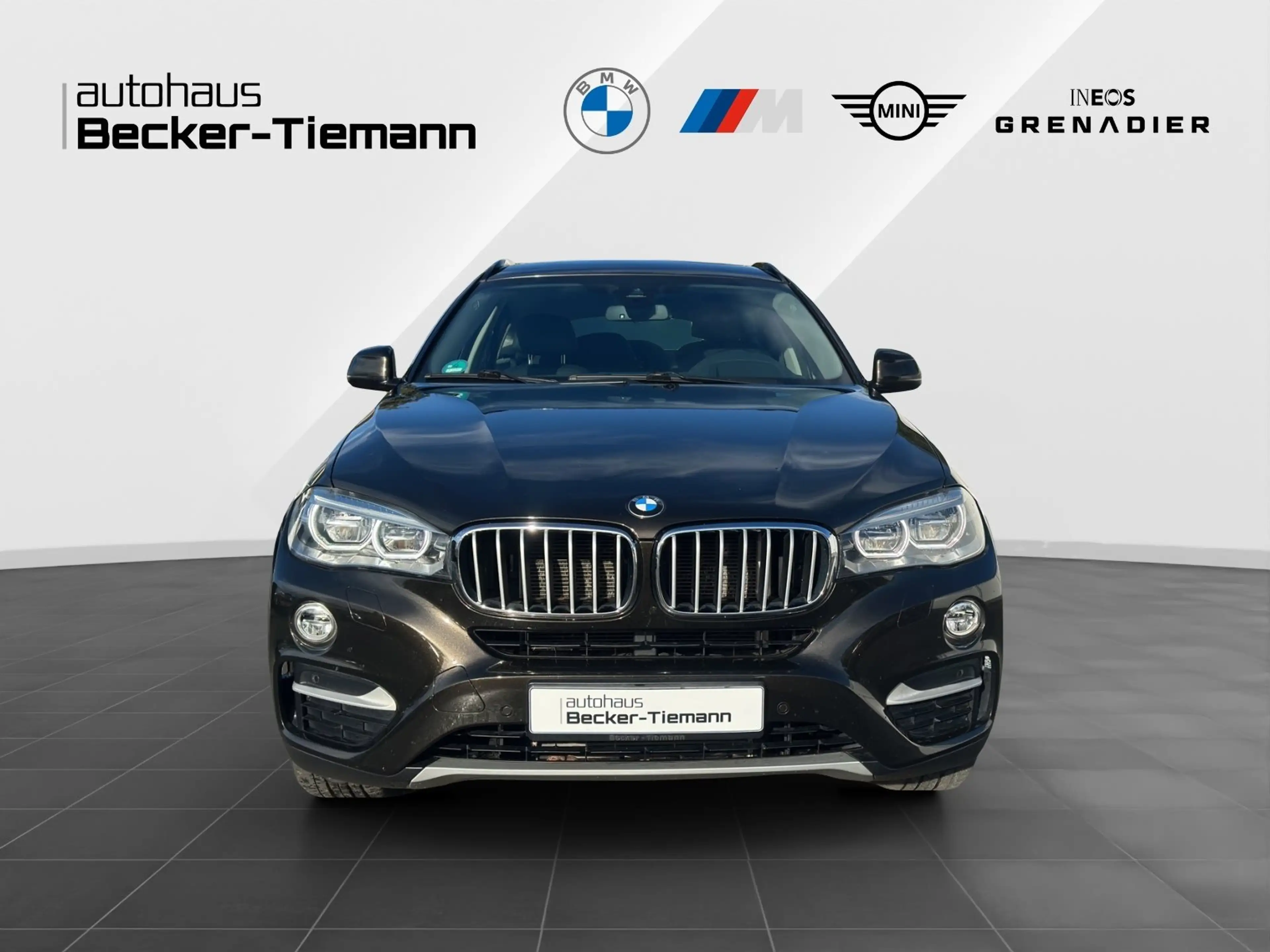BMW X6 xDrive40d AHK | Schiebedach | Kamera | Adap.LED | — photo 2