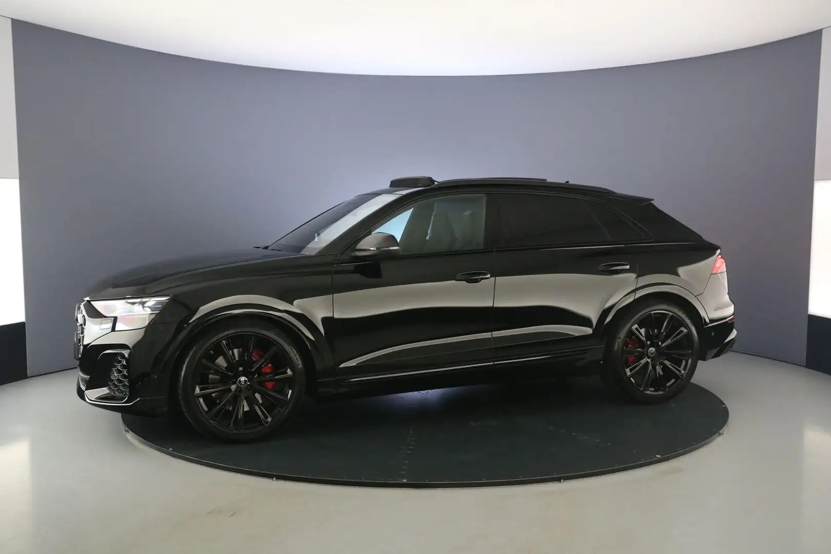 Audi SQ8 4.0 TFSI 507pk | B&O Adv | Head Up | Pano | Adv On Zwart - 2