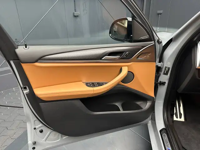 BMW X3 view 14