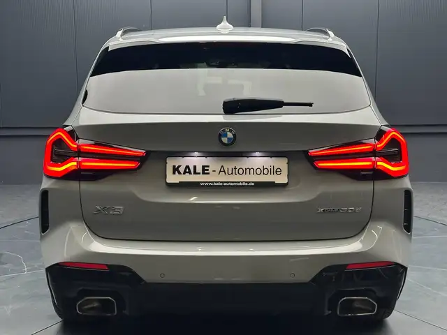 BMW X3 view 4