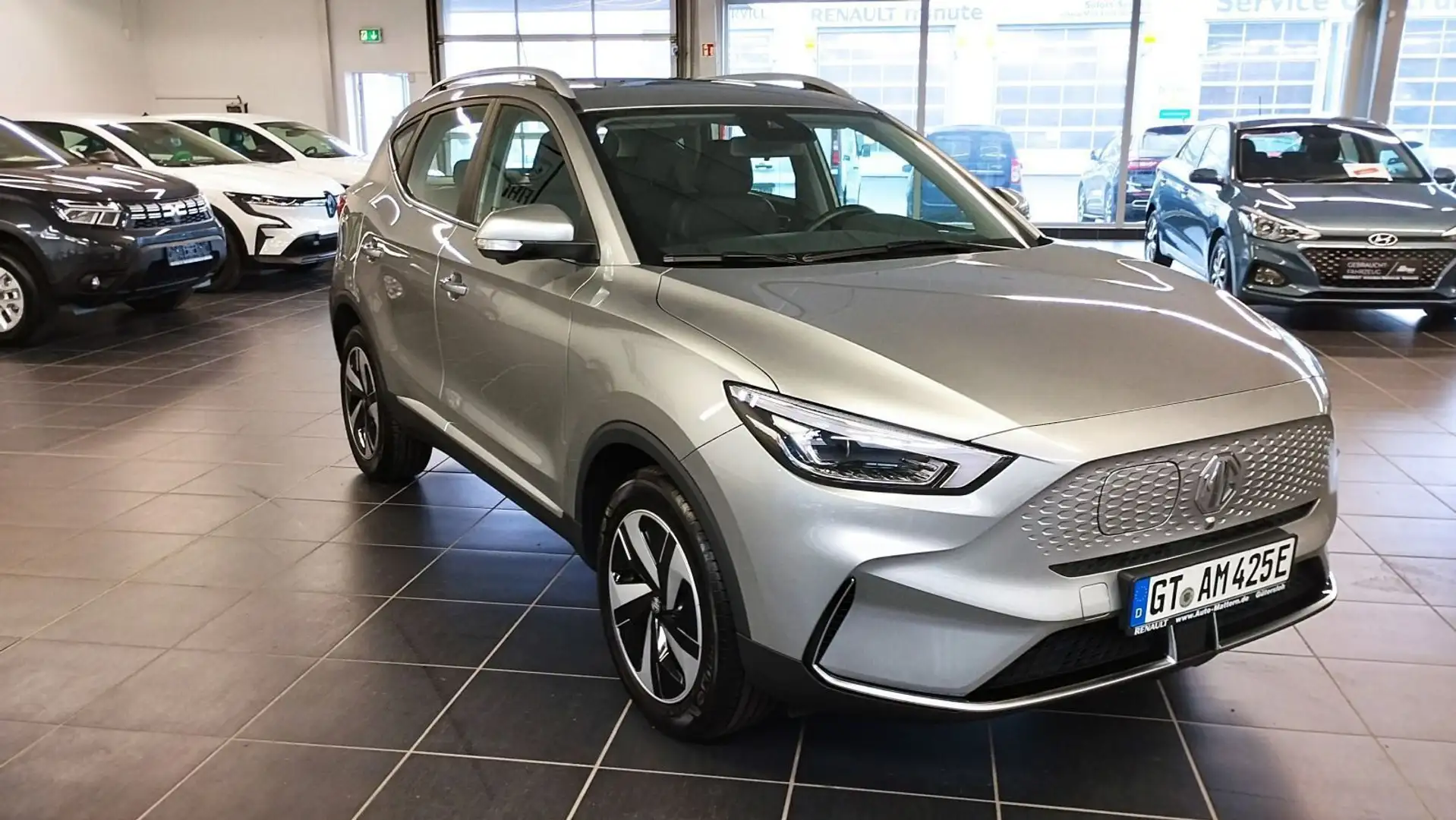 MG ZS EV 72 KW/H Lux. Leder, Glasdach, 360 Kamera, Silber - 2
