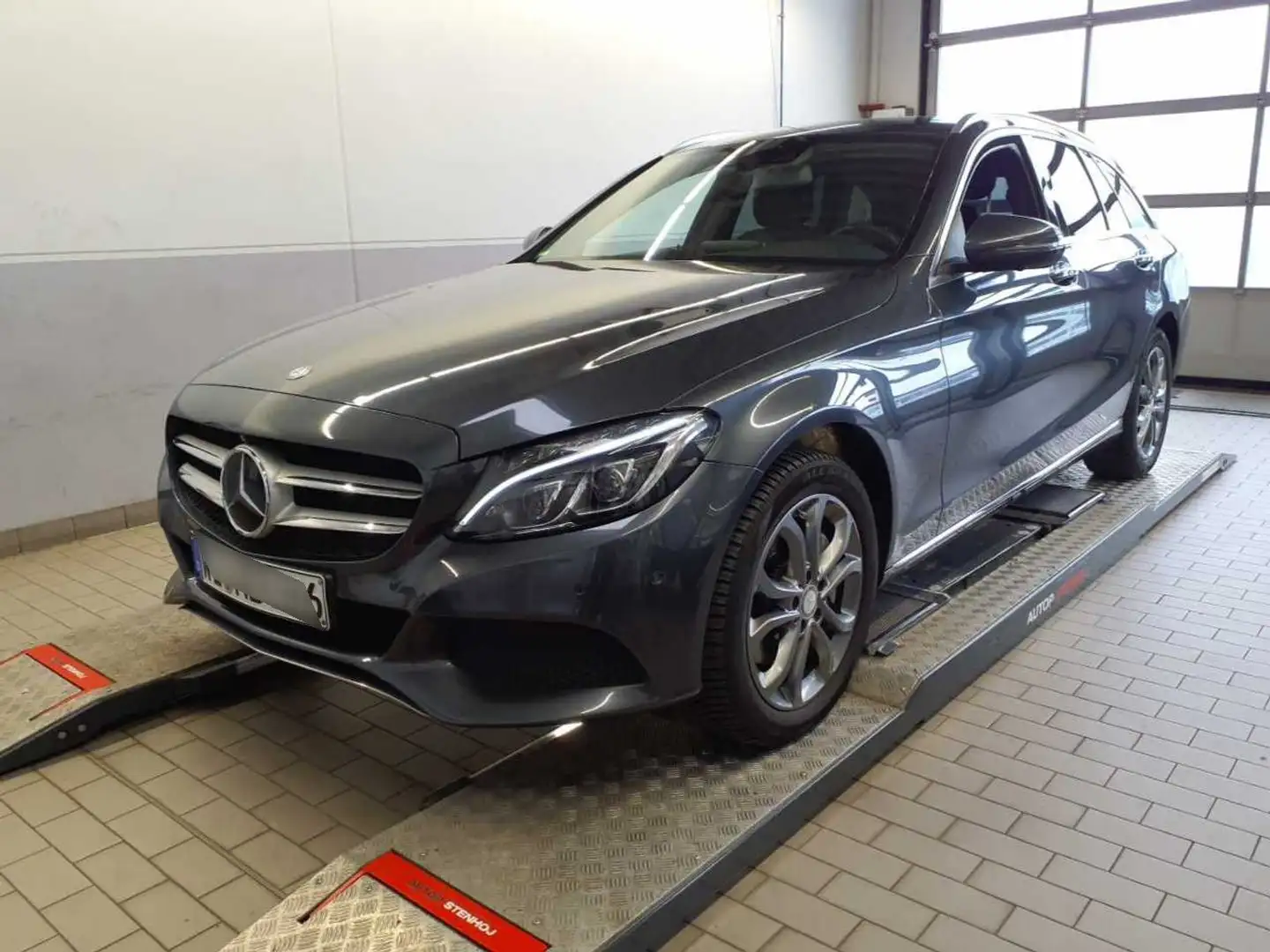 Mercedes-Benz C 250 d T Avantgarde BlueTec +LED+KAMERA+ Grau - 2
