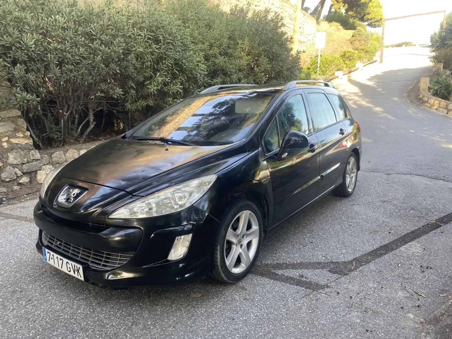 Peugeot 308 1.6HDI FAP Envy 6 vel 112 Negro - 1