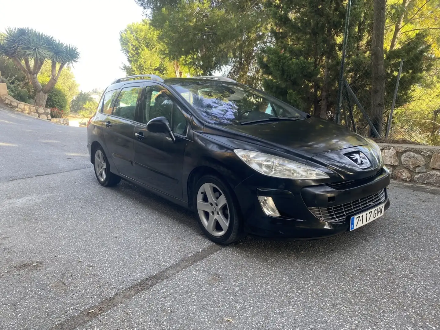Peugeot 308 1.6HDI FAP Envy 6 vel 112 Negro - 2