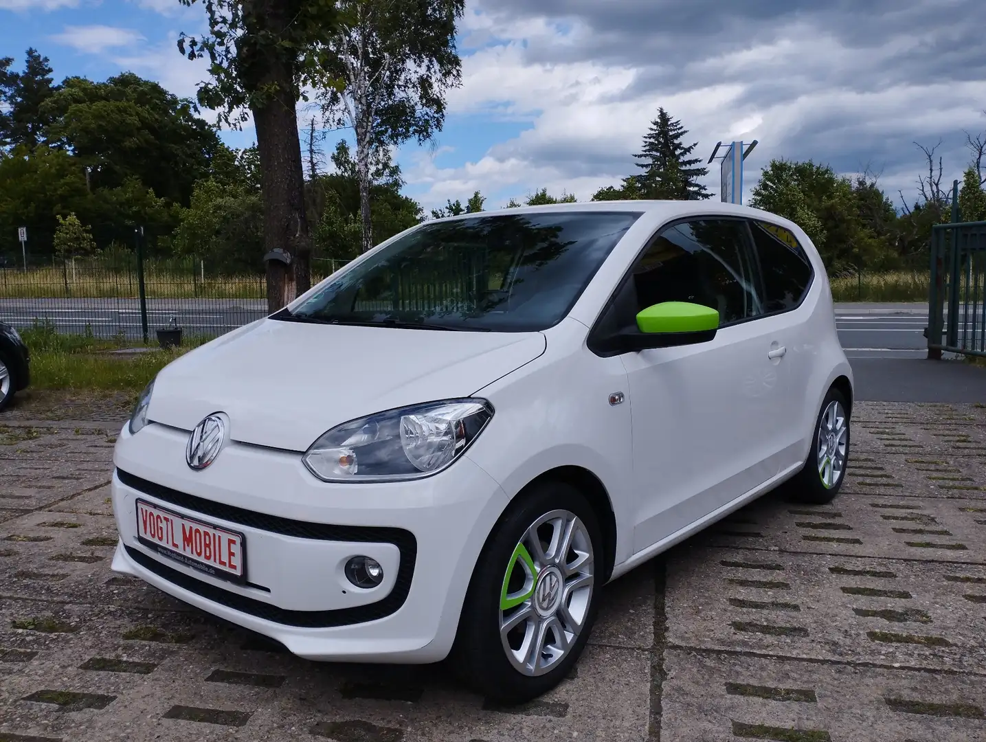 Volkswagen up! 1.0 high up! BMT * NAVI+SITZHEIZUNG+16"ALU!!! Blanc - 1