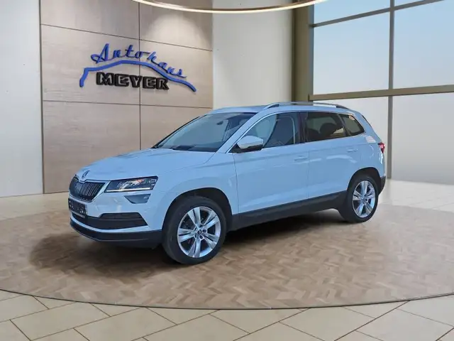 Skoda Karoq 1,6TDI DSG aAHK/Voll-LED/Navi/ACC/Kamera