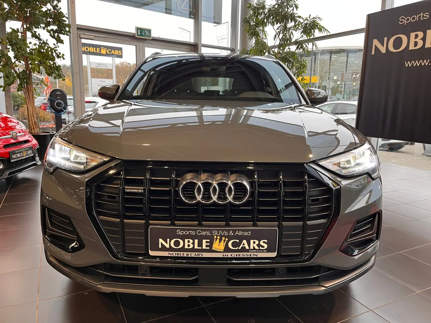Audi Q3 40 TDI QUATTRO VIRTUAL LED NAV PDC 19" Grigio - 2