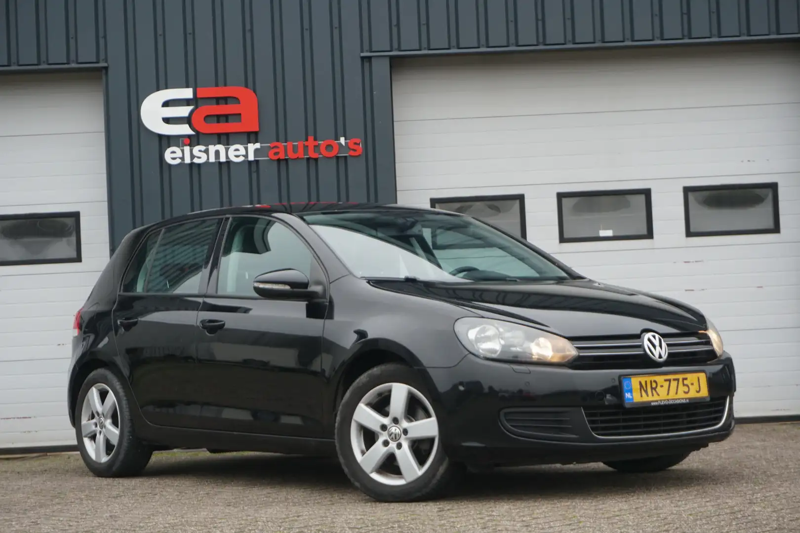 Volkswagen Golf 1.6 TDI Comfortline BlueMotion | CLIMATE | TREKHAA Zwart - 2