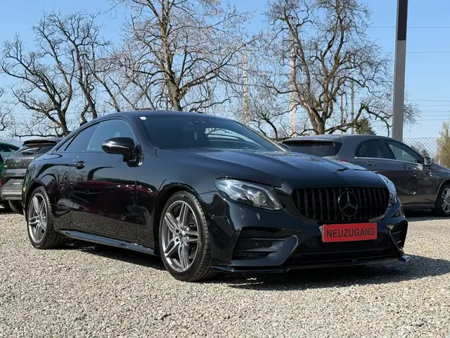 Mercedes-Benz E 200 AMG Line