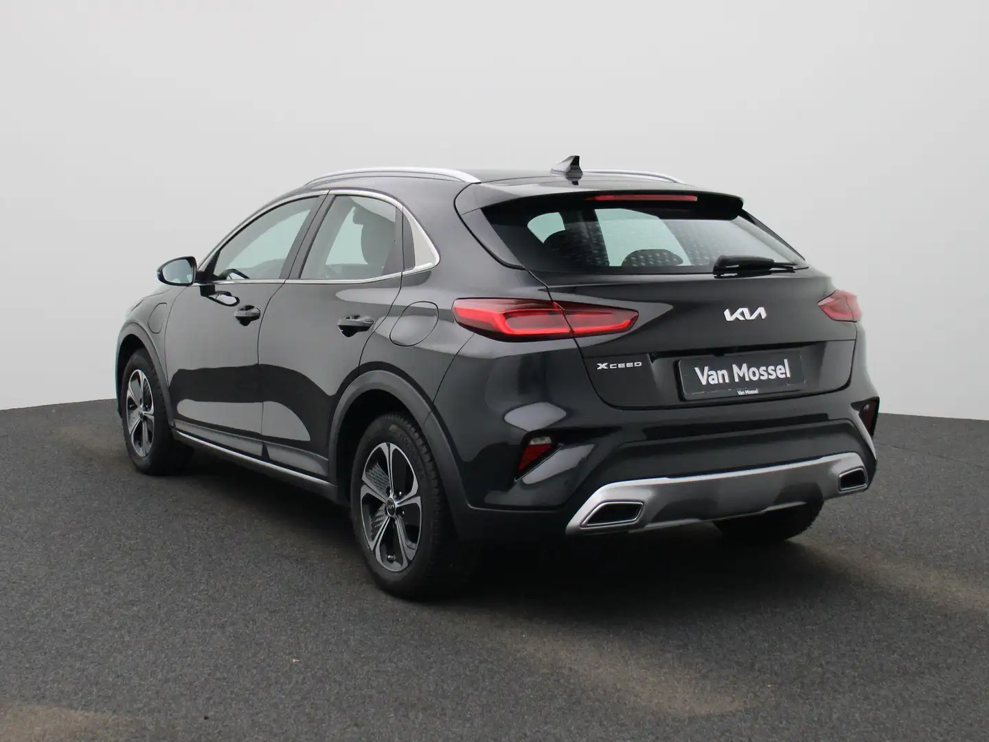 Kia XCeed 1.6 GDi PHEV DCT Business Line Zwart - 2