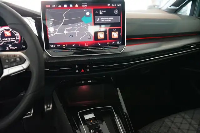Volkswagen Golf view 14