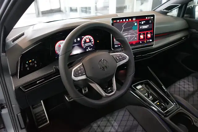 Volkswagen Golf view 12