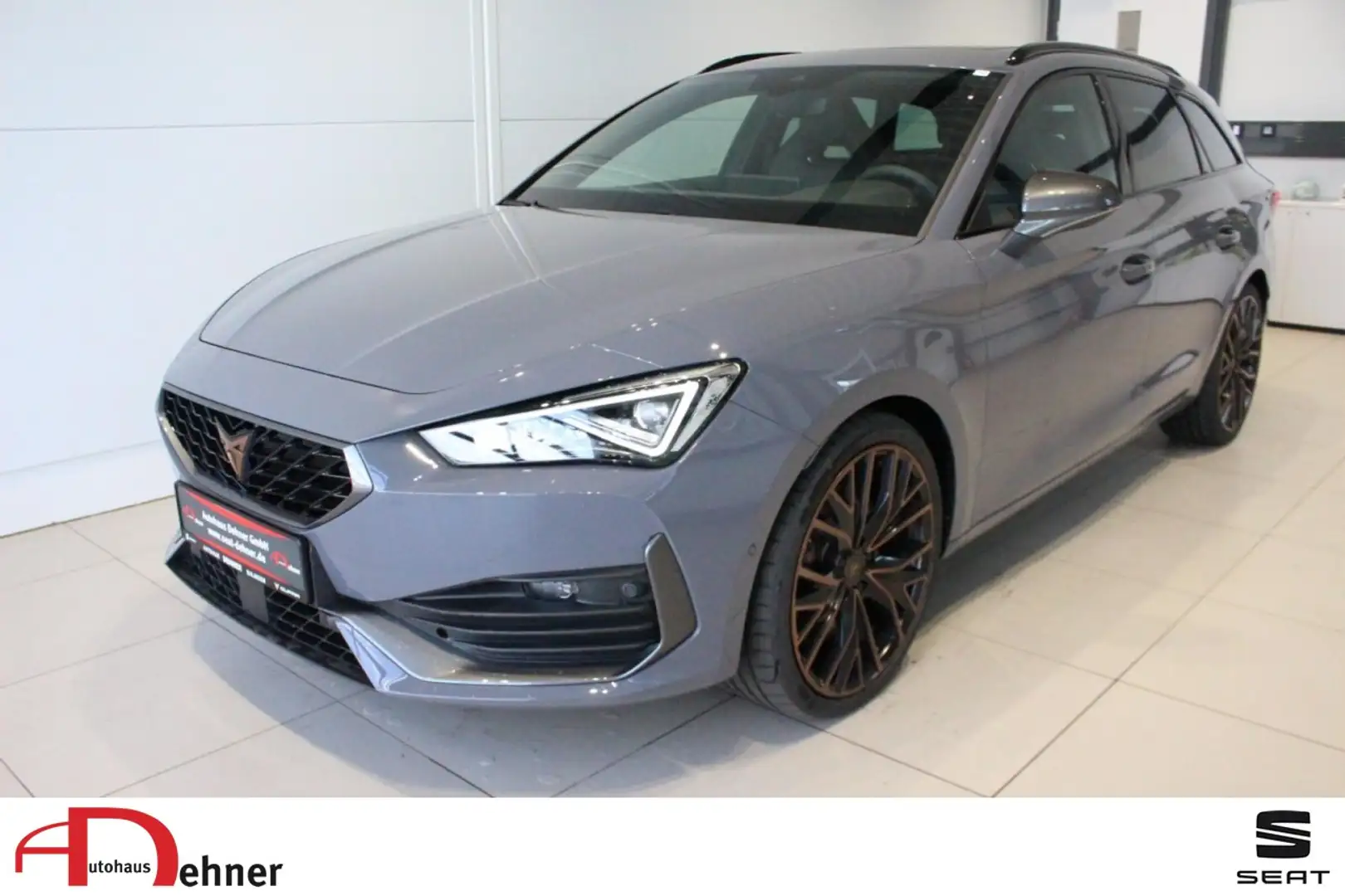 CUPRA Leon Sportstourer 2.0 TSI DSG 4JGAR+AHK+PANO+KAM Klima Grau - 1
