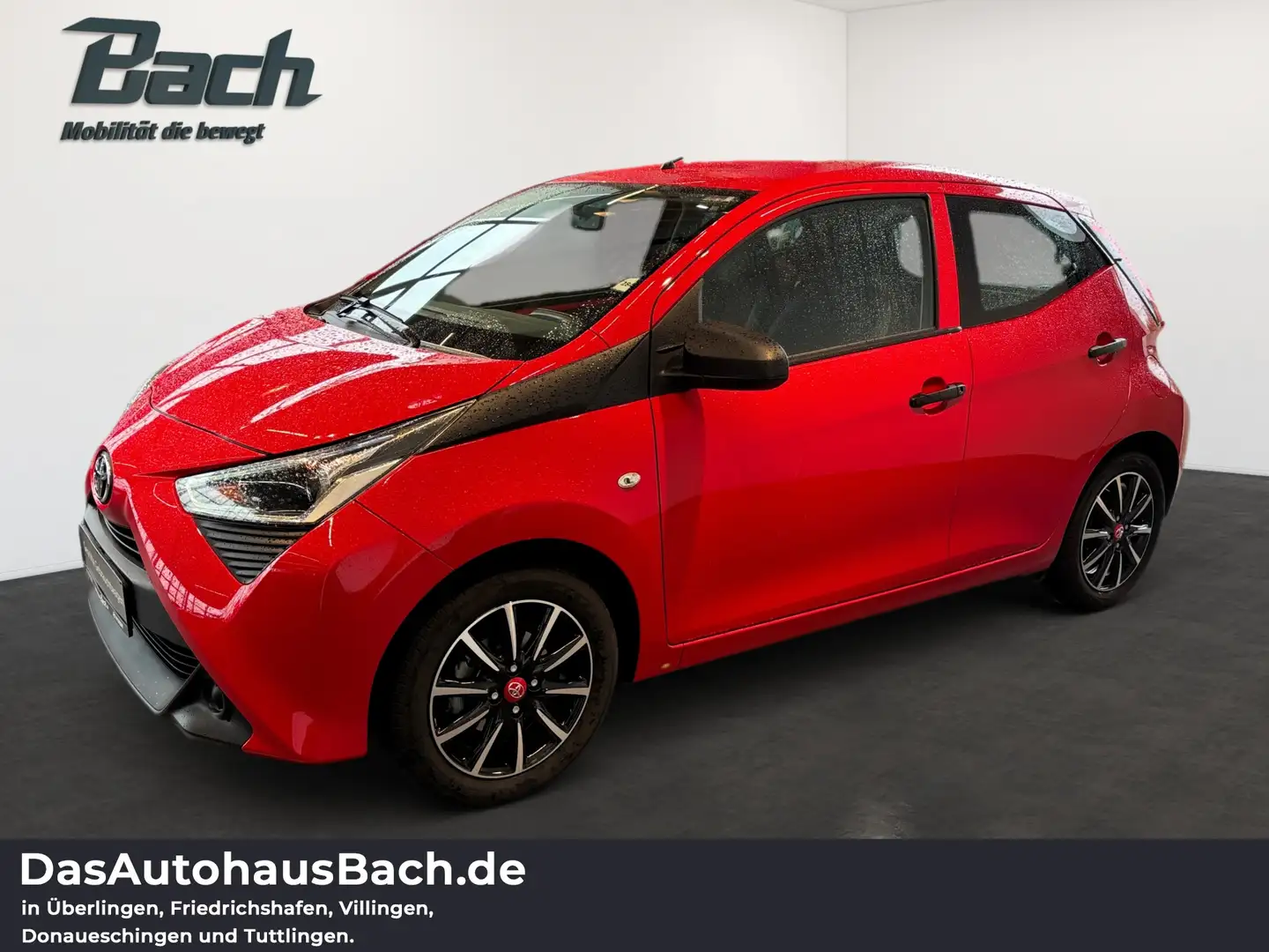 Toyota Aygo 1.0 x-play Club Rot - 1