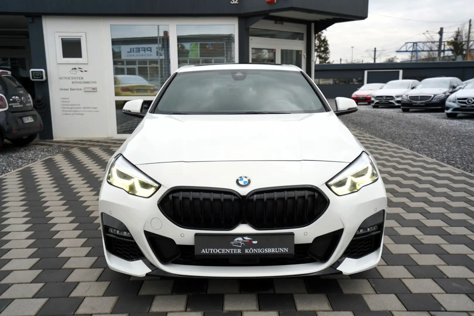 BMW Sonstige 218i Gran Coupé*Schiebedach*M Sport*Kamera*H&K* Weiß - 2