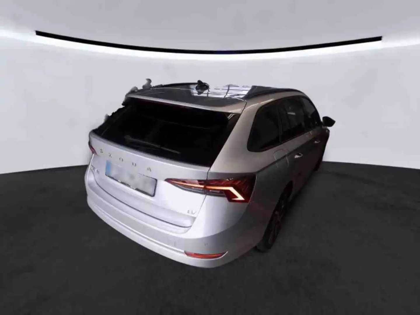 Skoda Octavia Combi 1.4 iV eHybrid STYLE NAVI LED SITZ Silber - 2
