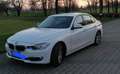 BMW 320 Luxury - thumbnail 2
