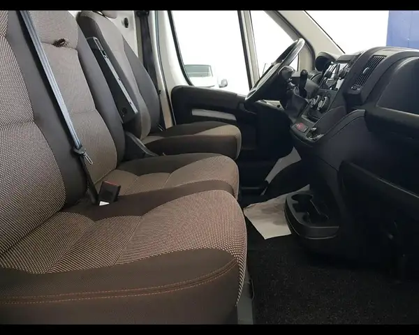 Citroen Jumper view 4