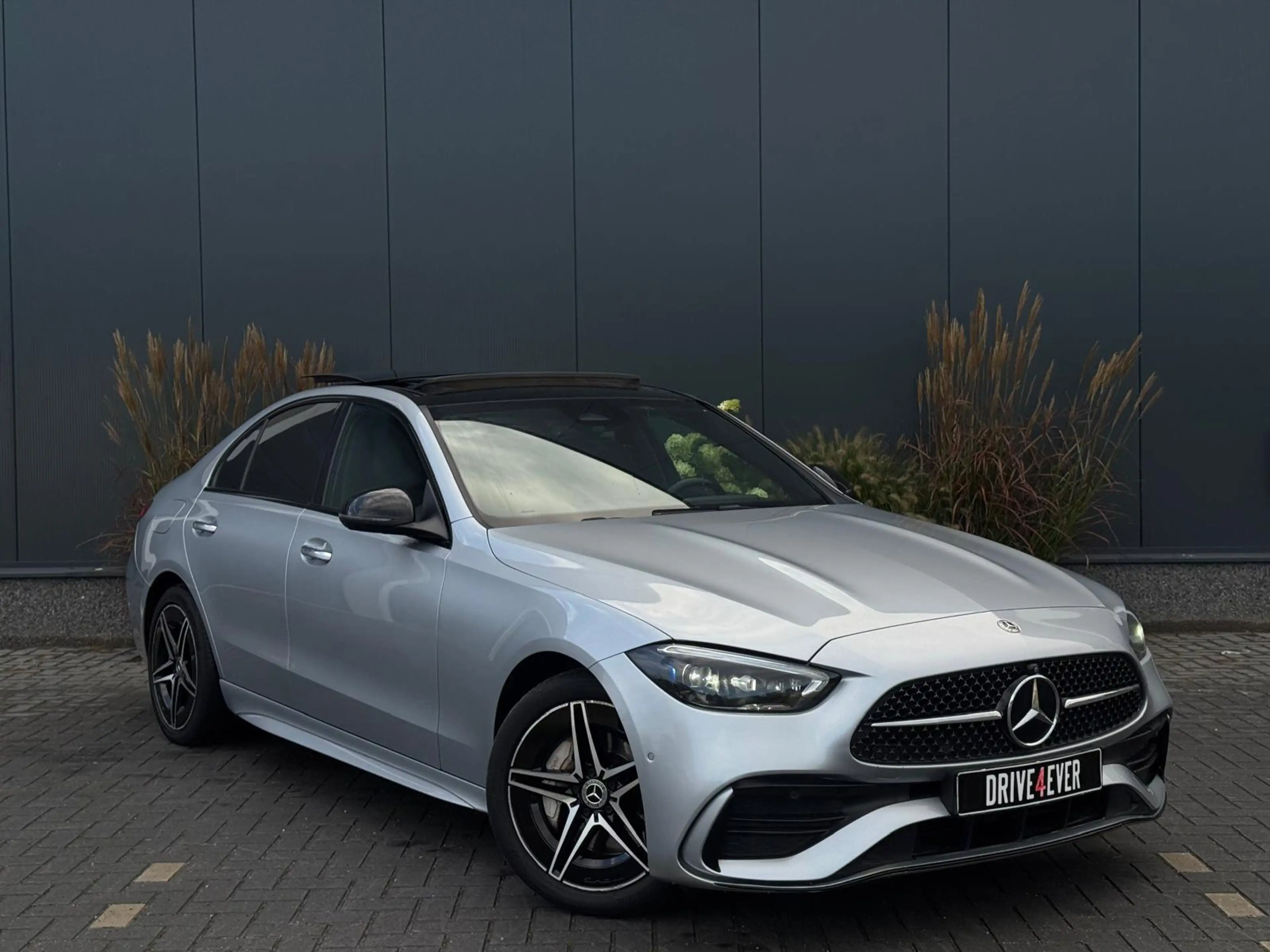 Mercedes-Benz C 300 e AMG Line FULL PANO|HUD|CLIMATE|SPORTVELGEN|MM SE — photo 4
