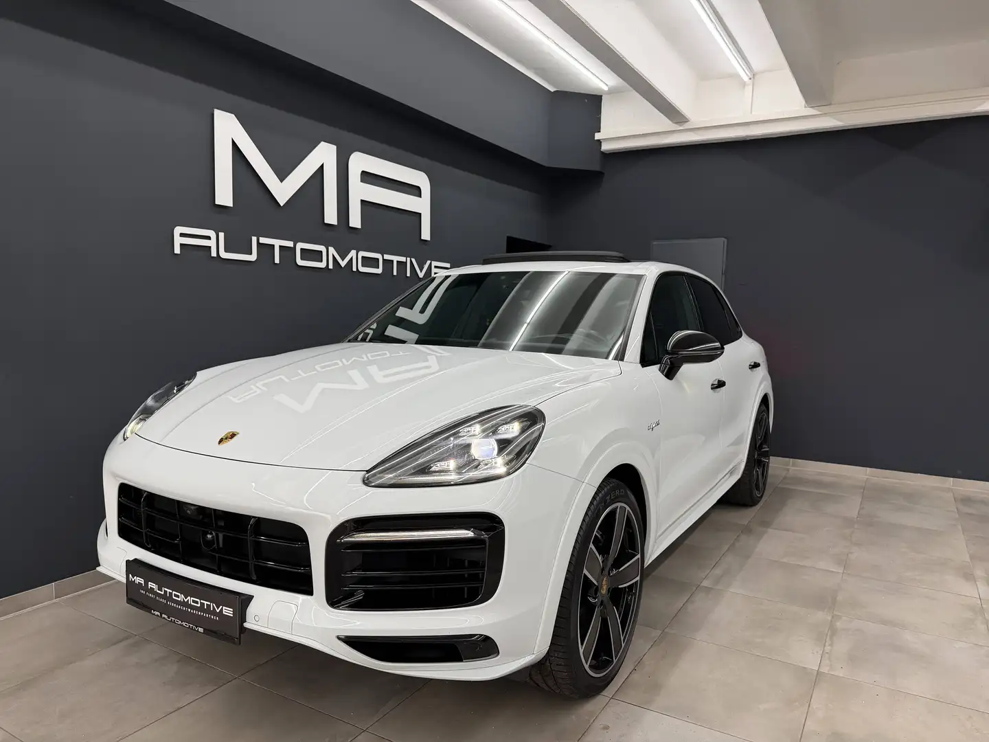 Porsche Cayenne E-Hybrid *SPORTDESIGN*22*LUFT*PANO*ACC*HUD*SHZ*MATRIX* Weiß - 1