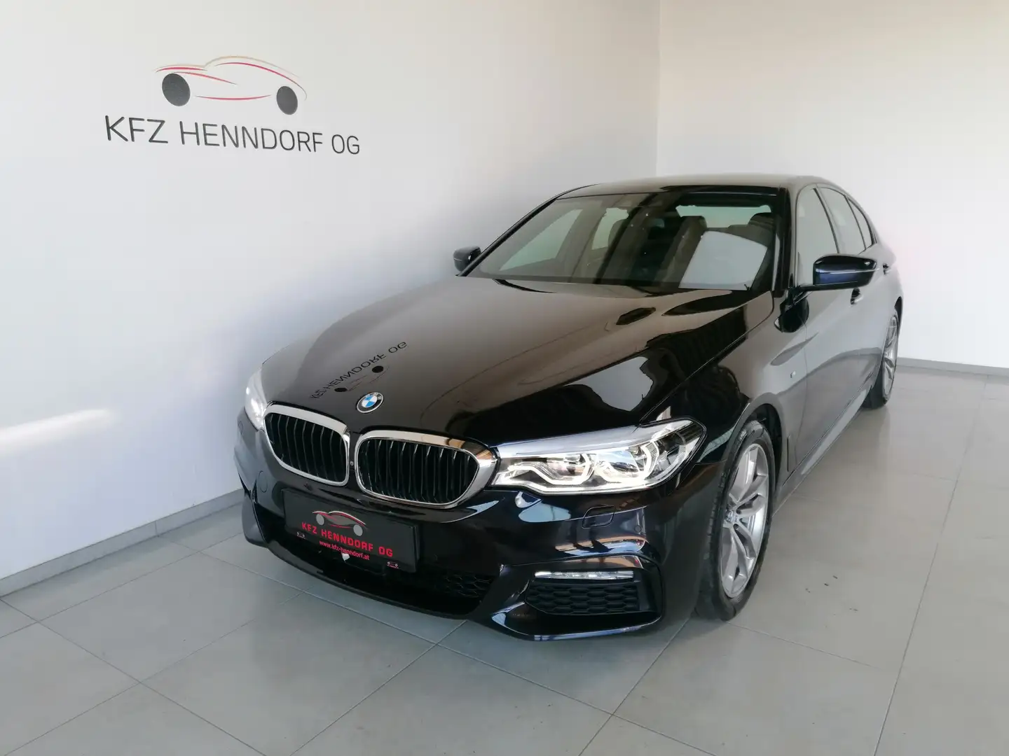 BMW 520 520d xDrive M-Sport Aut. Noir - 1