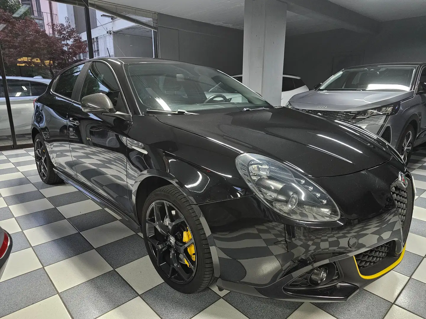 Alfa Romeo Giulietta Giulietta 1.4 t. Carbon Edition 120cv Noir - 1