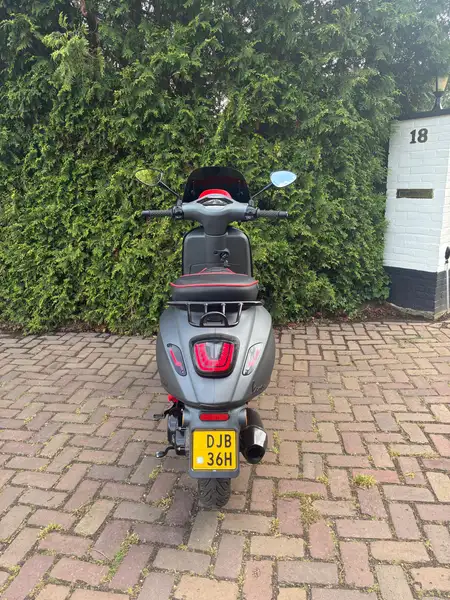 Vespa Sprint - foto 8