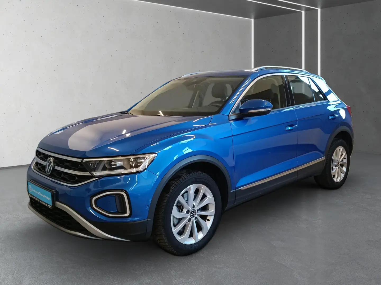 Volkswagen T-Roc 2.0 TDI STYLE DSG Pano*Leder*Navi*LED+*DC Blau - 2