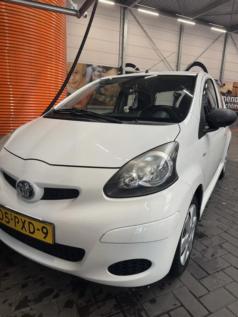 Toyota Aygo 1.0-12V Access Wit - 1